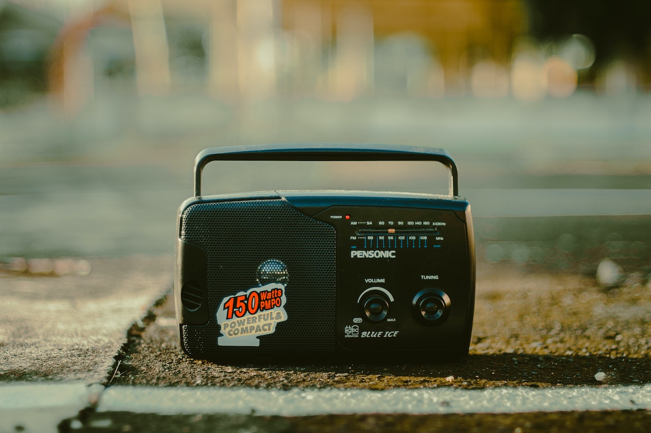 Tuned in: The slow but steady evolution of radio broadcasting in 6 minutes-ish